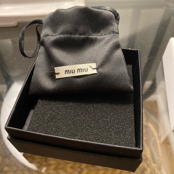 MIU MIU - 🌼 Daisy Fruit Crystal Ring - Picture 7 of 9